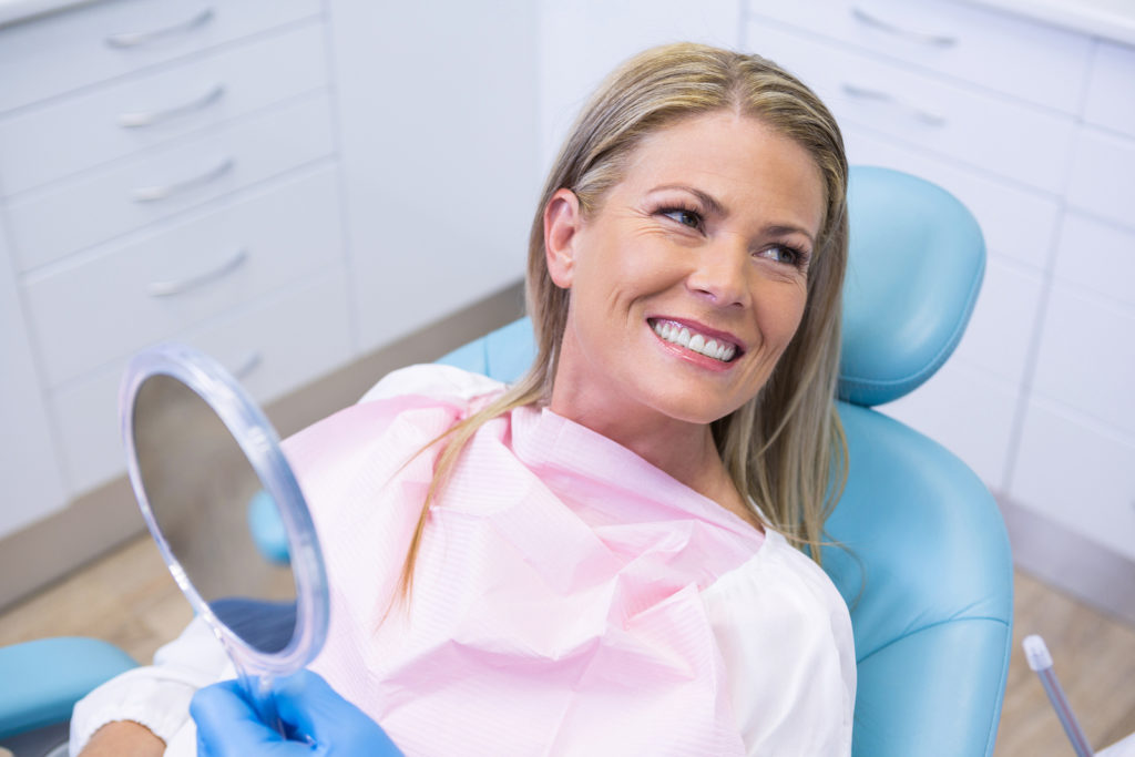 CEREC: Die Vor- und Nachteile des computergestützt hergestellten Zahnersatzes